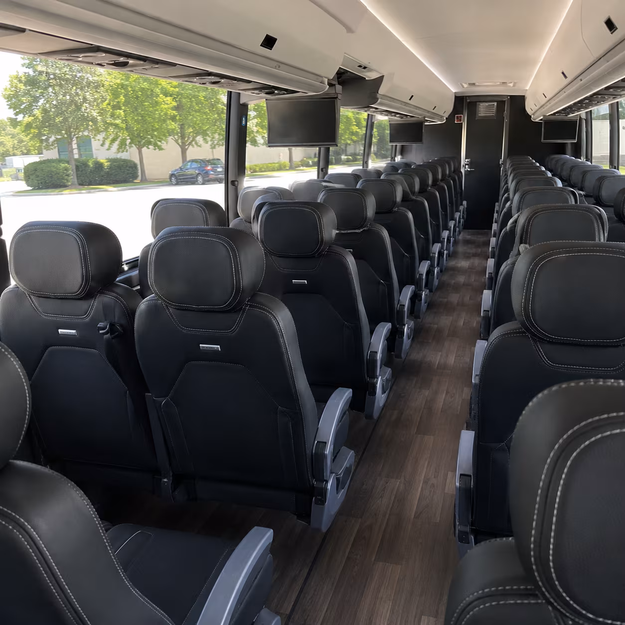 charter bus amenities that keep corporate groups productive on the road