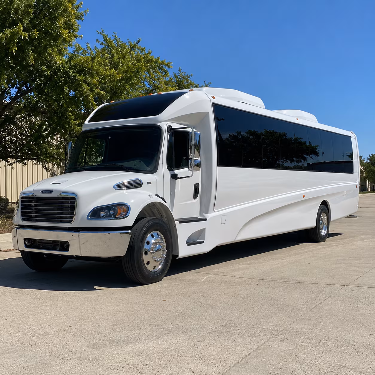 sparks 28 passenger minibus